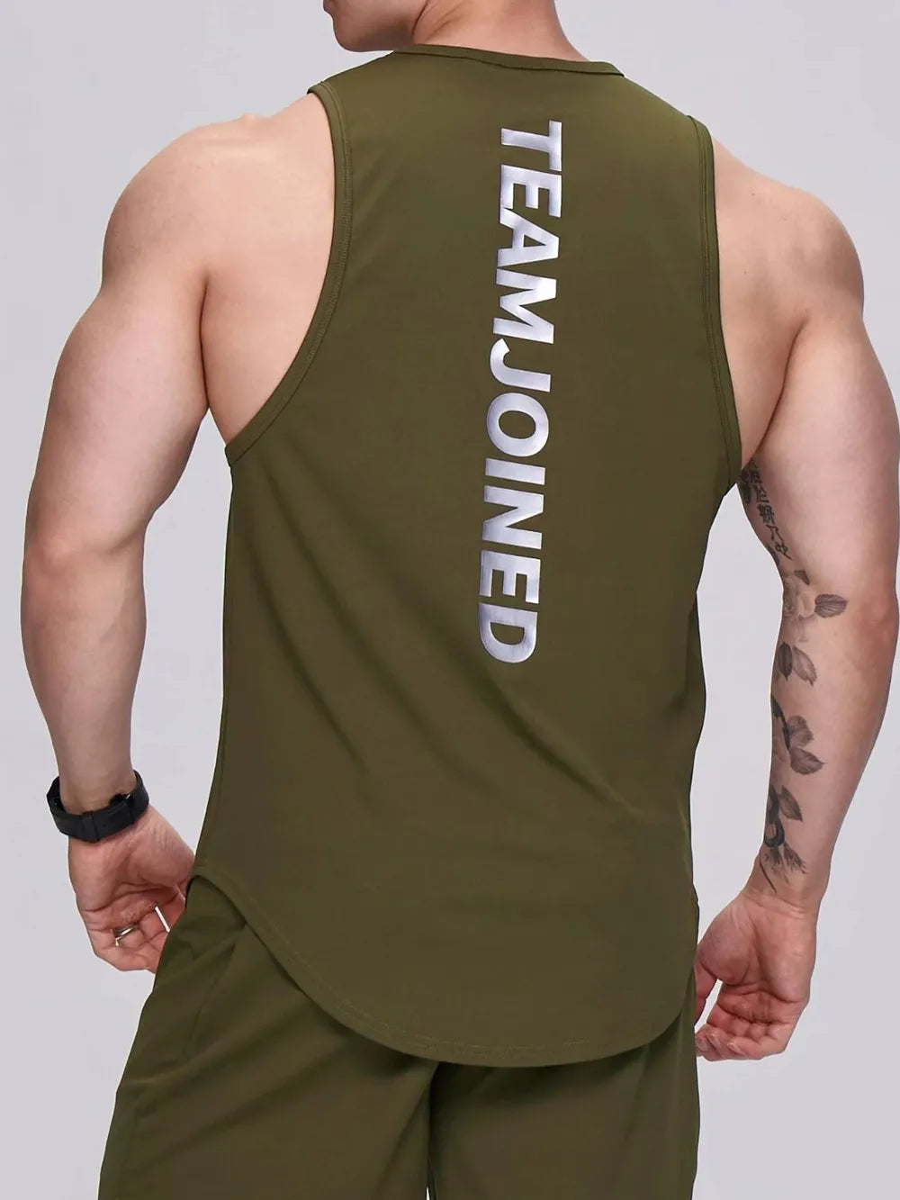 Camiseta Activa de Cuello Redondo para Hombre en Tallas Grandes con Letras