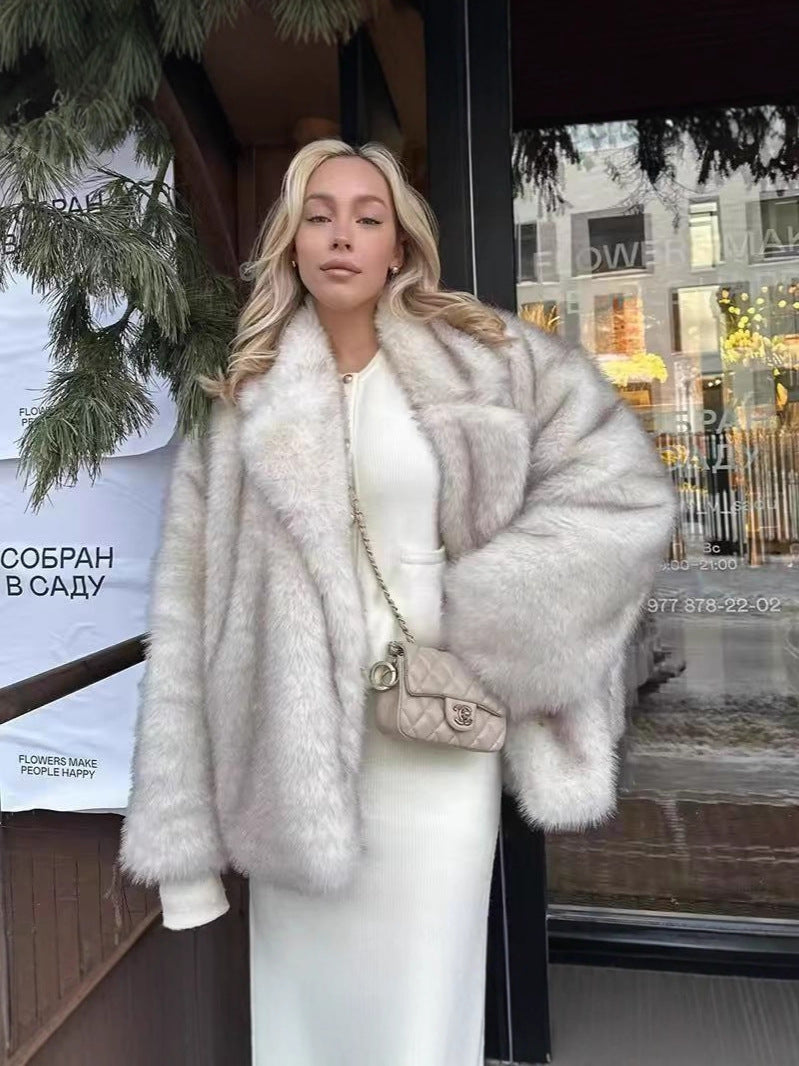 Manteau mi-long en fausse fourrure de renard pour femmes avec col style blazer