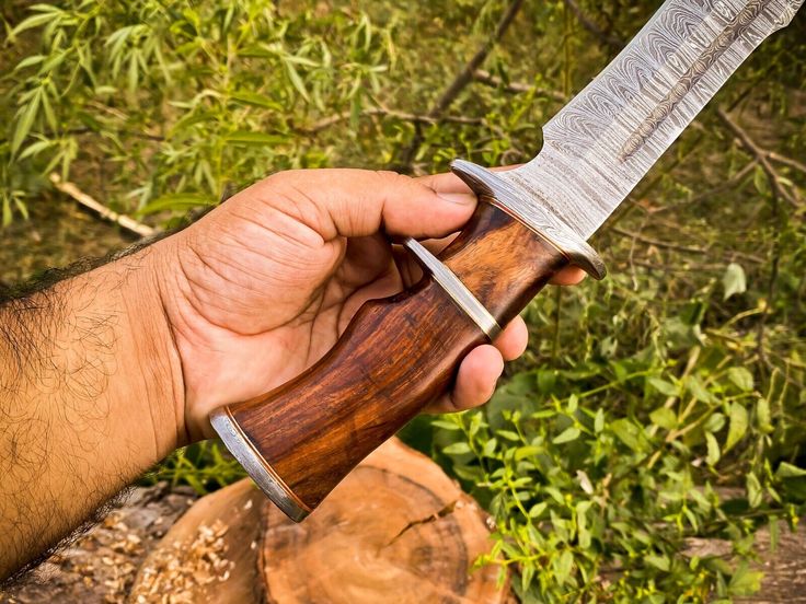 Premium 14-Inch Handcrafted Damascus Steel Bowie Knife | Rosewood Handle & Leather Sheath | KBS Knives - Korvel