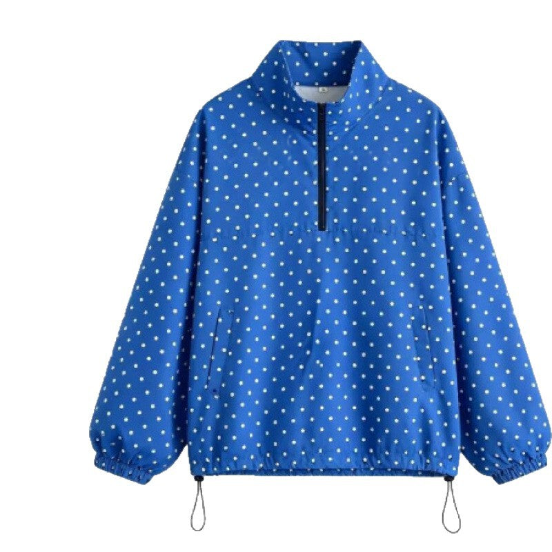 Chaqueta con capucha de media cremallera y lunares a la moda