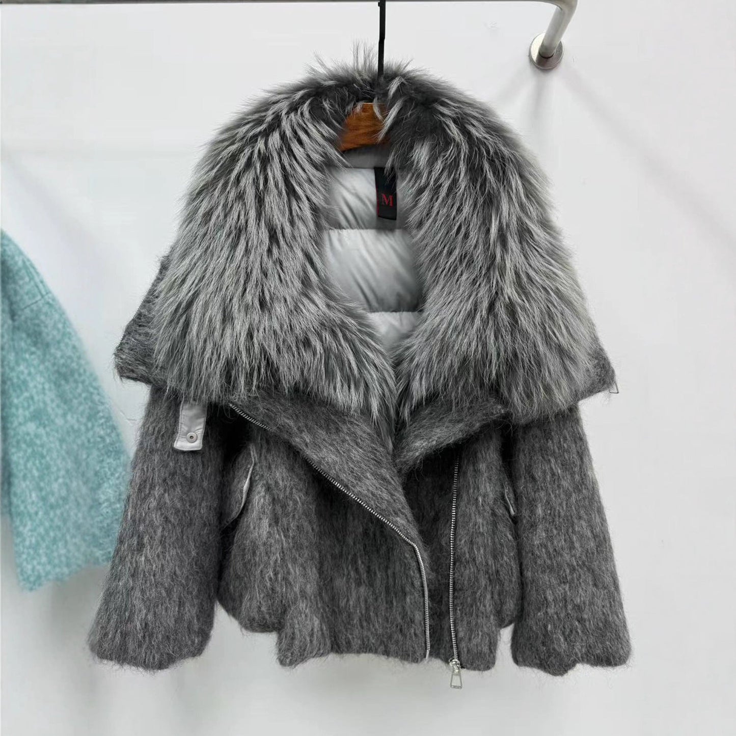 Women's Luxurious Down Jacket with Cashmere Fur Collar
