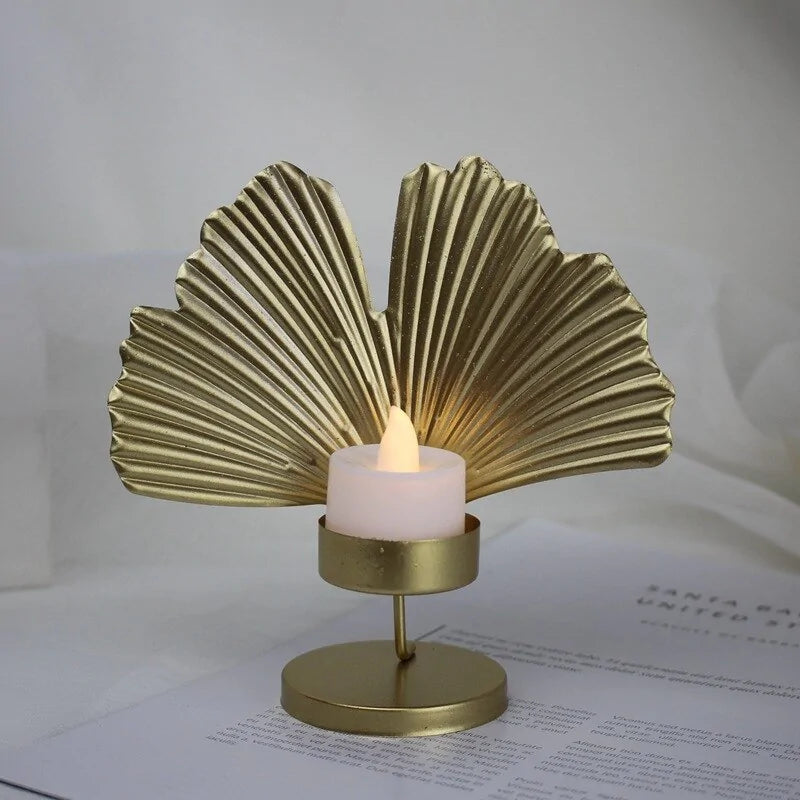 Iron Candlestick Holder: Nordic Design for Elegant Décor