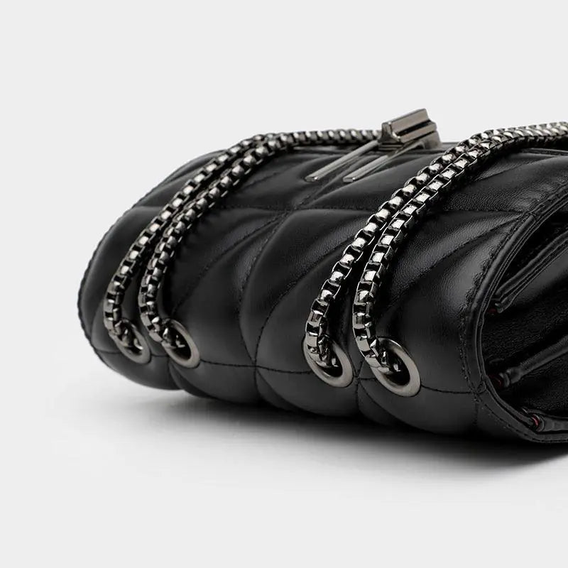 Luxury Crossbody Bag for Everyday Elegance