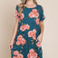 Vestido corto de camiseta con cuello redondo floral y bolsillos para mujeres