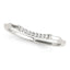 Anillo de boda de diamantes engastados en pavé con diseño de ola en oro blanco de 14k