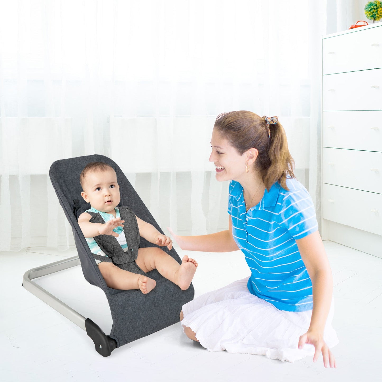 Asiento de rebote para bebés Gbruno - Estructura de aluminio gris