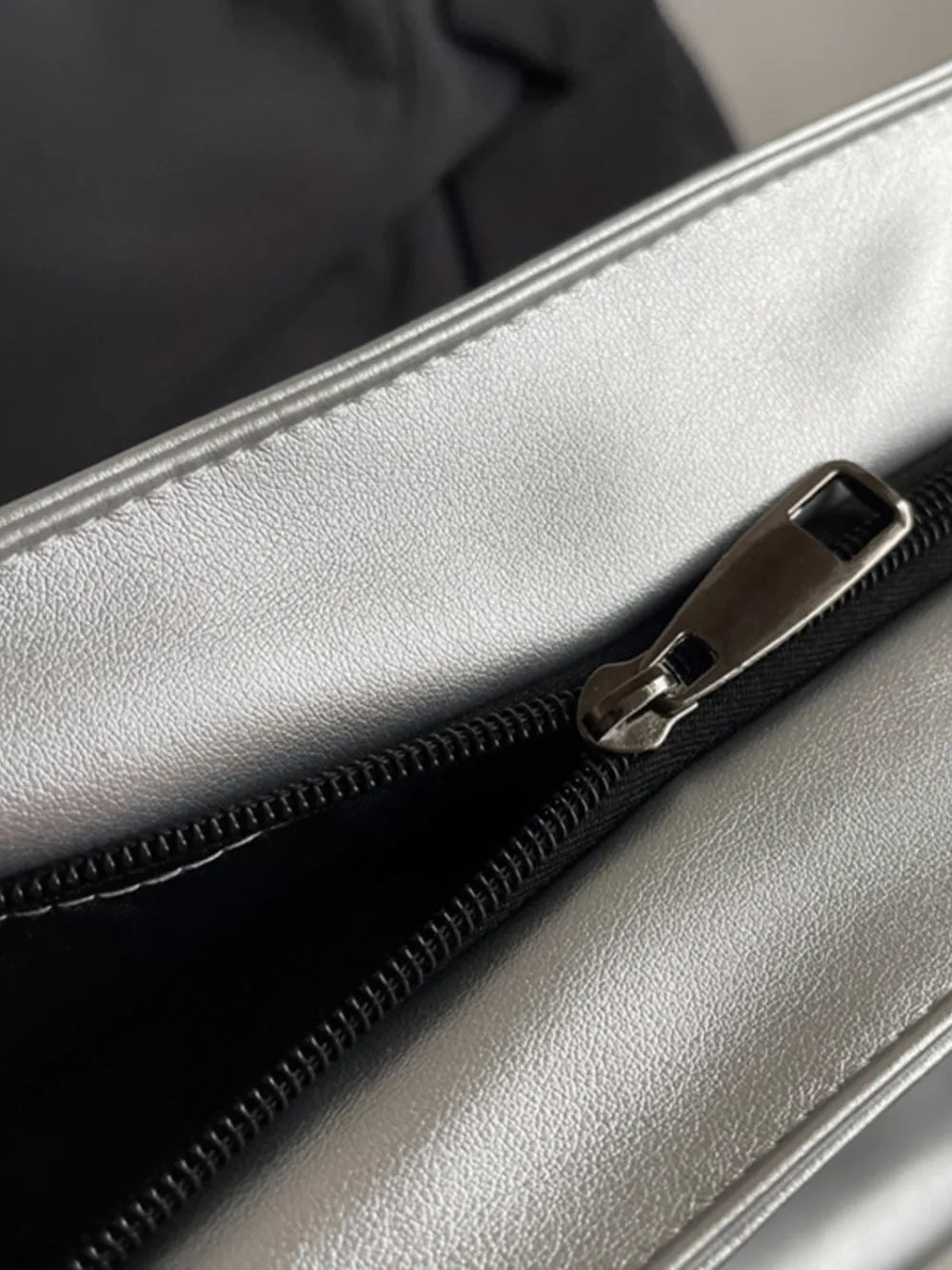 Bolso Tote de PU de Cuero Premium para la Elegancia Diaria