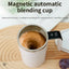 Tasse à café auto-mélangeante
