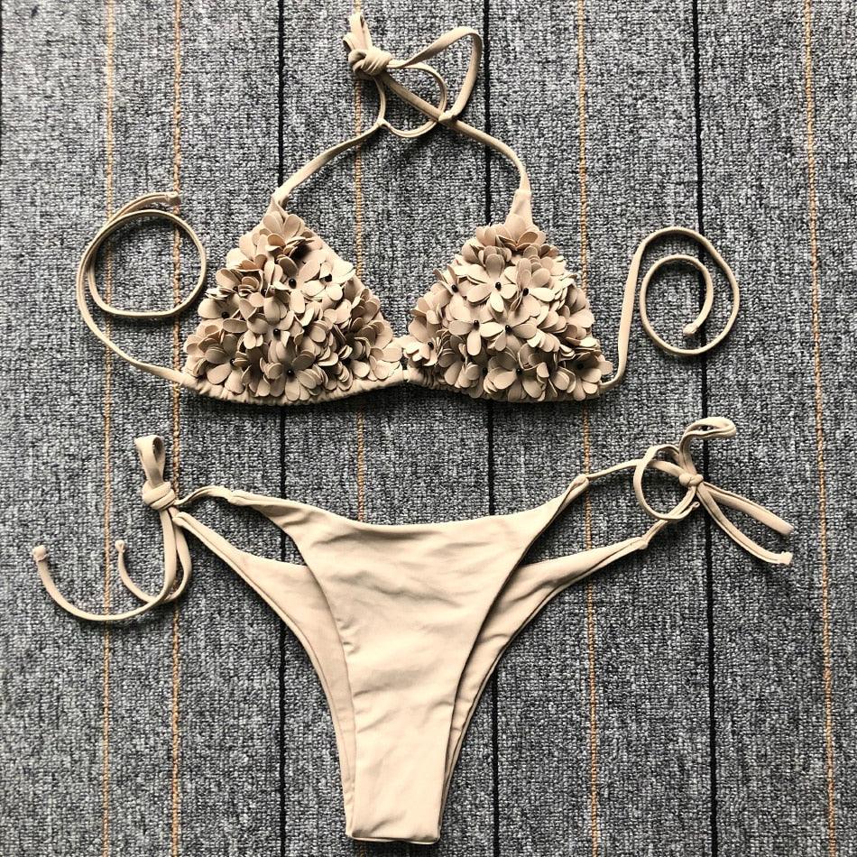 Ensemble de bikini solide à fleurs 3D élégant pour femmes