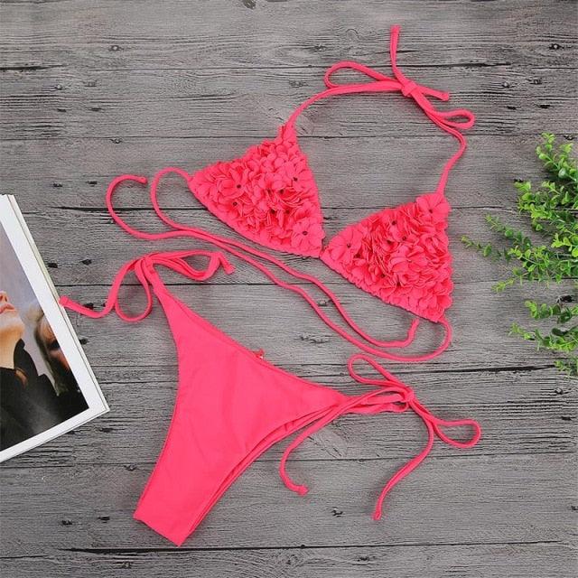 Ensemble de bikini solide à fleurs 3D élégant pour femmes