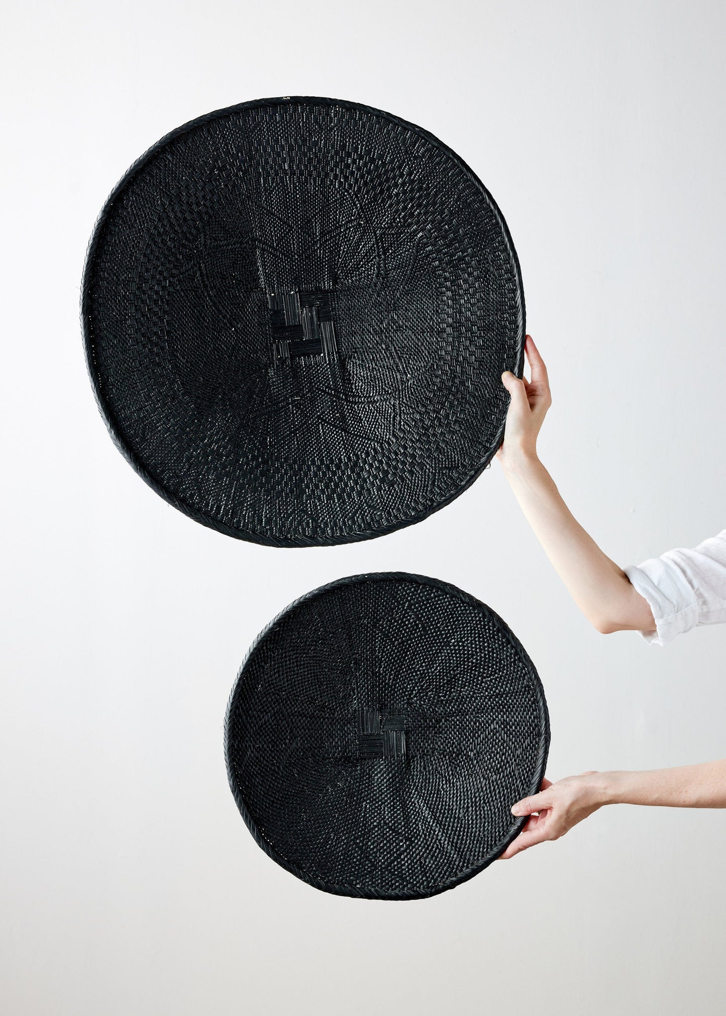 Hand-Painted Black Binga Flat Basket Set