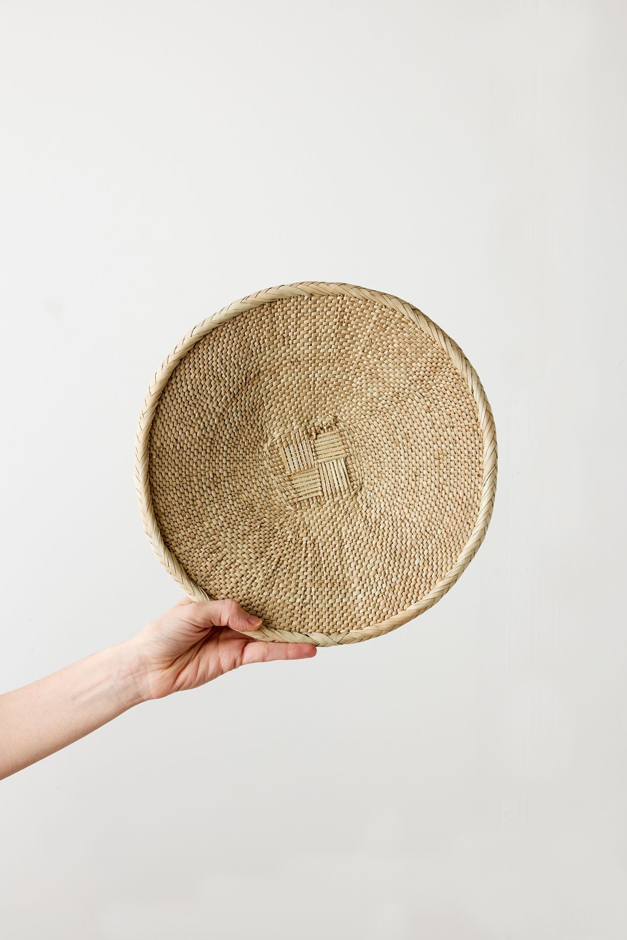 Panier mural tissé naturel Binga Blonde