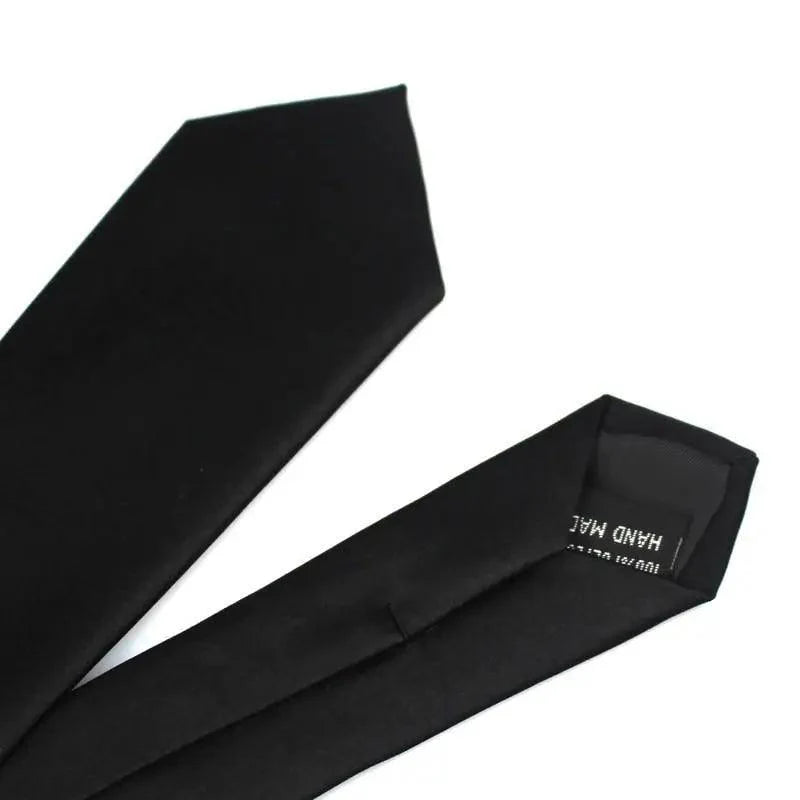 Corbata delgada negra elegante para hombres - Calidad premium