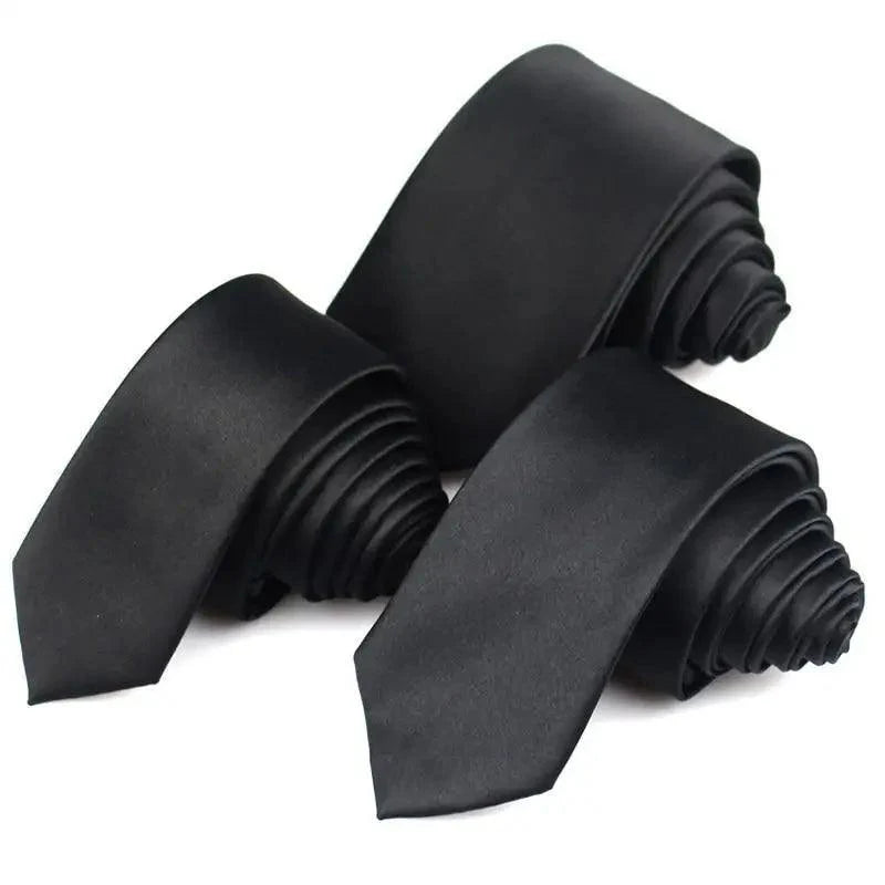 Corbata delgada negra elegante para hombres - Calidad premium
