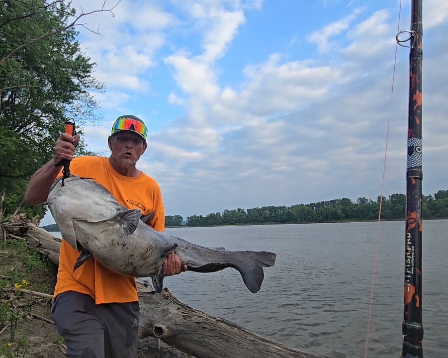Ultimate Black Dragon Catfish Casting Rod - Korvel
