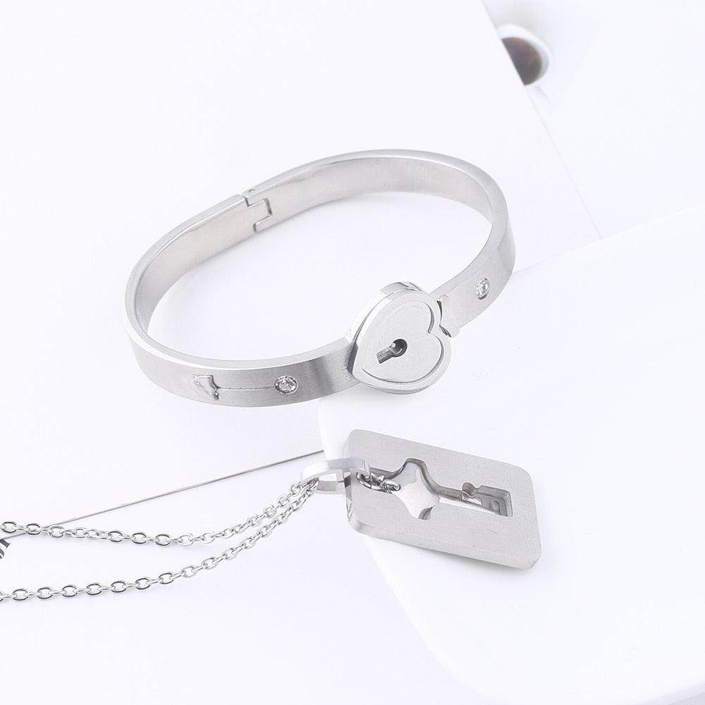 Ensemble de collier et bracelet cœur noir - Bijoux en acier inoxydable
