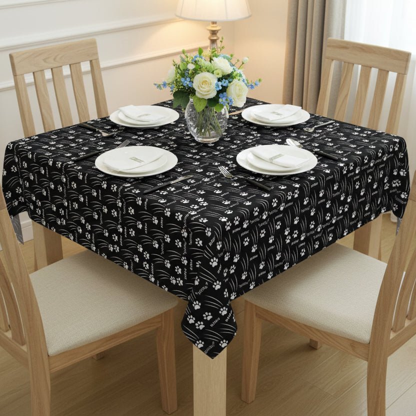Nappe carrée Meow Trails noir et blanc