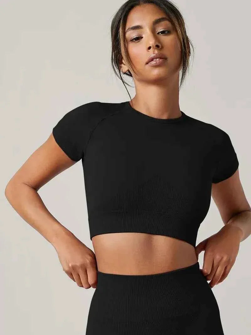 THRIXINE Elite Crop Top : Vêtements de sport noirs haut de gamme