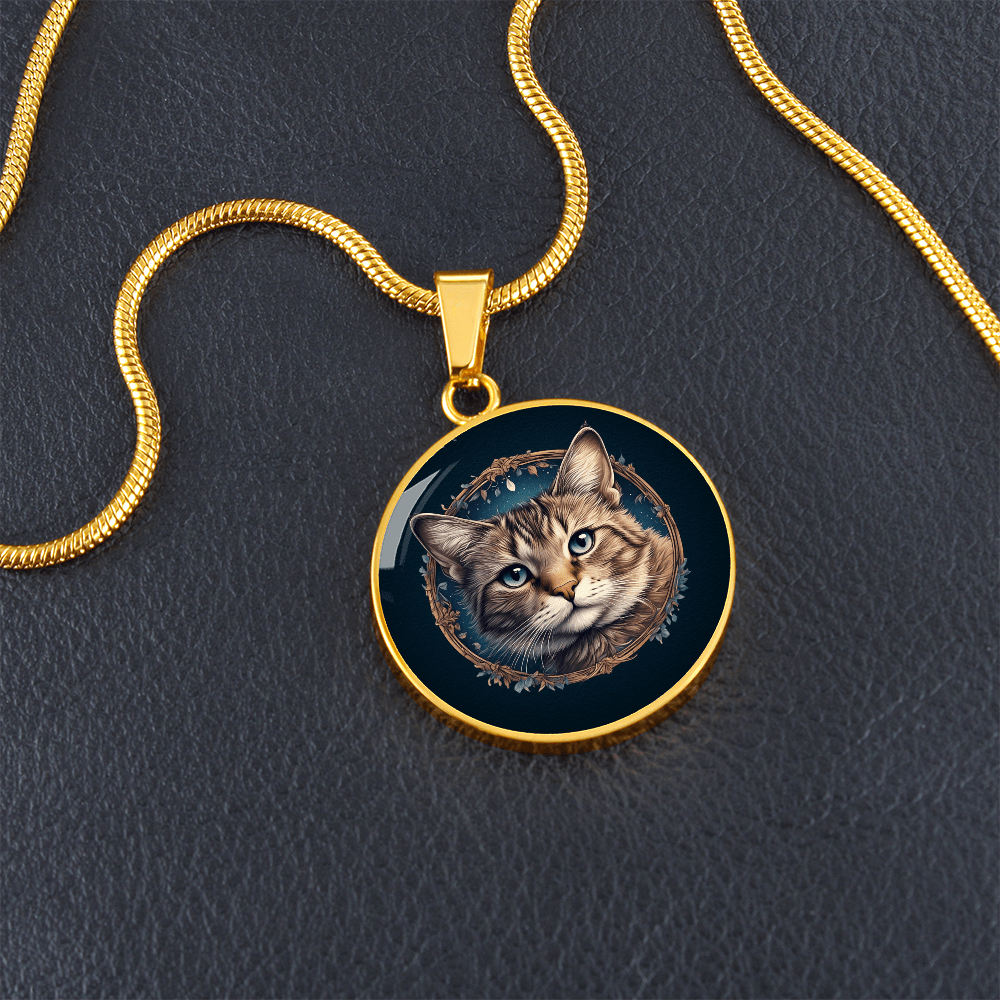 Collier Pendentif Petit Chat aux Yeux Bleus