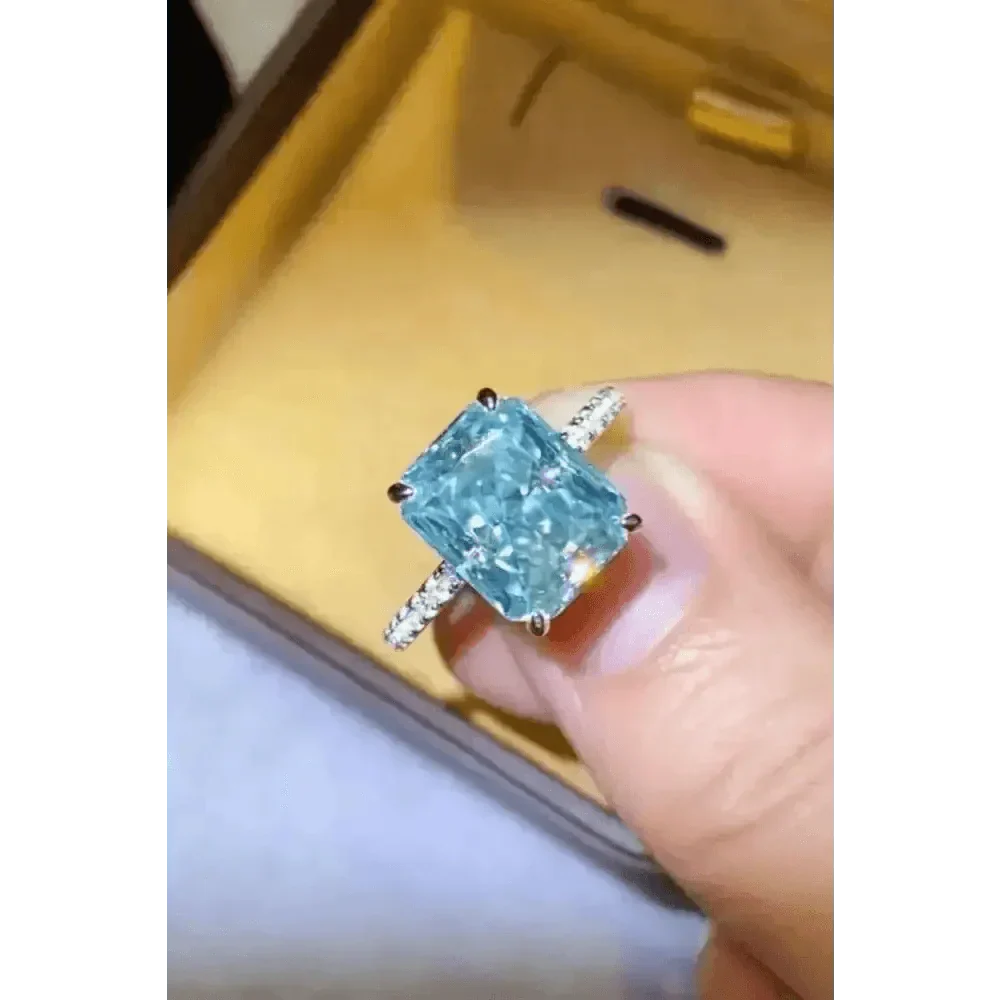 Bague en Moissanite de 2 Carats avec Pierre Précieuse Bleue