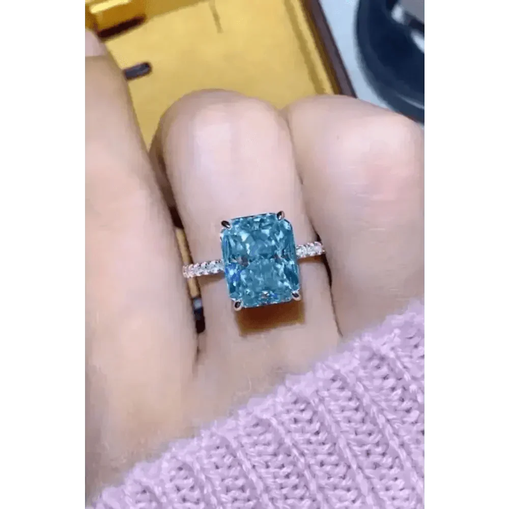 Bague en Moissanite de 2 Carats avec Pierre Précieuse Bleue