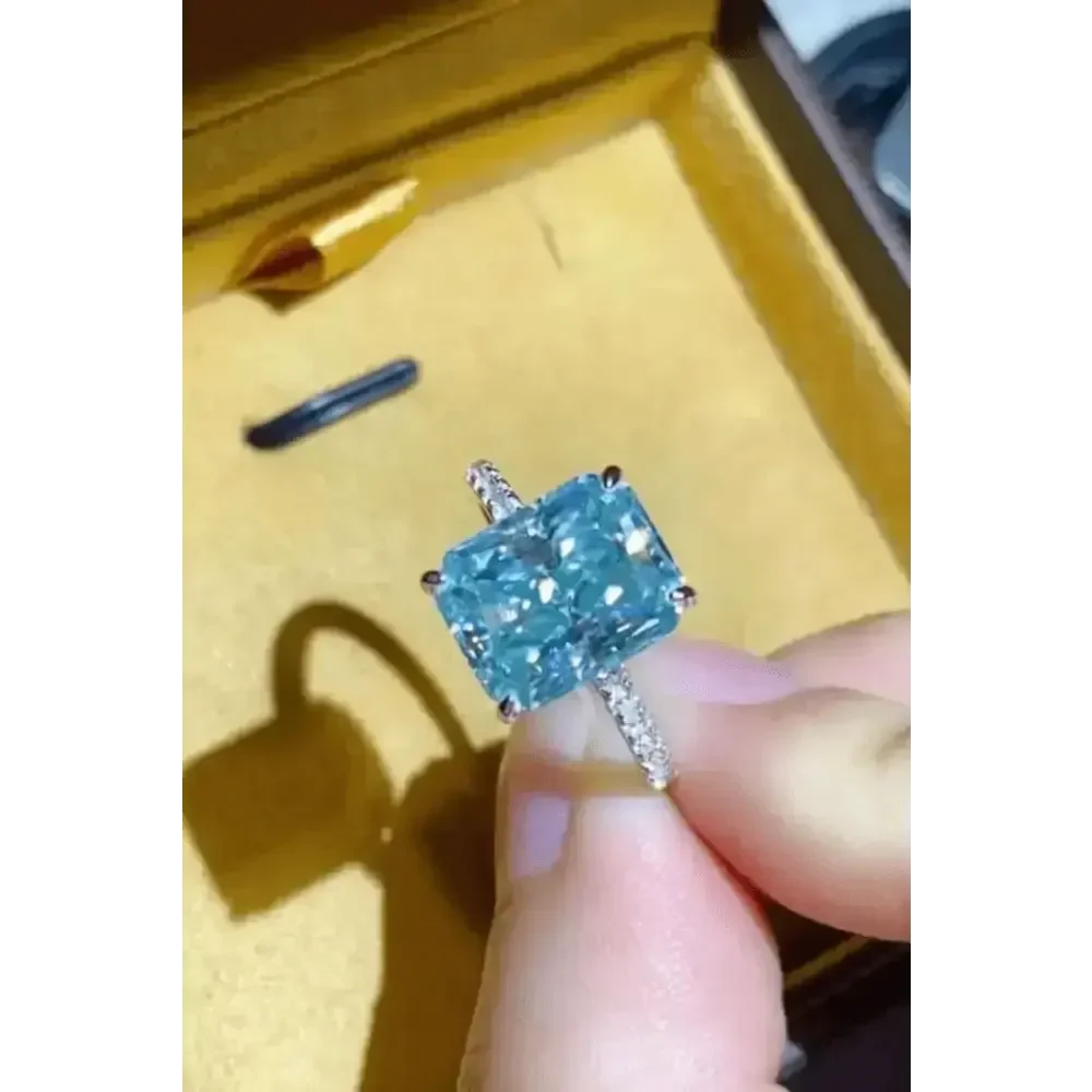Bague en Moissanite de 2 Carats avec Pierre Précieuse Bleue