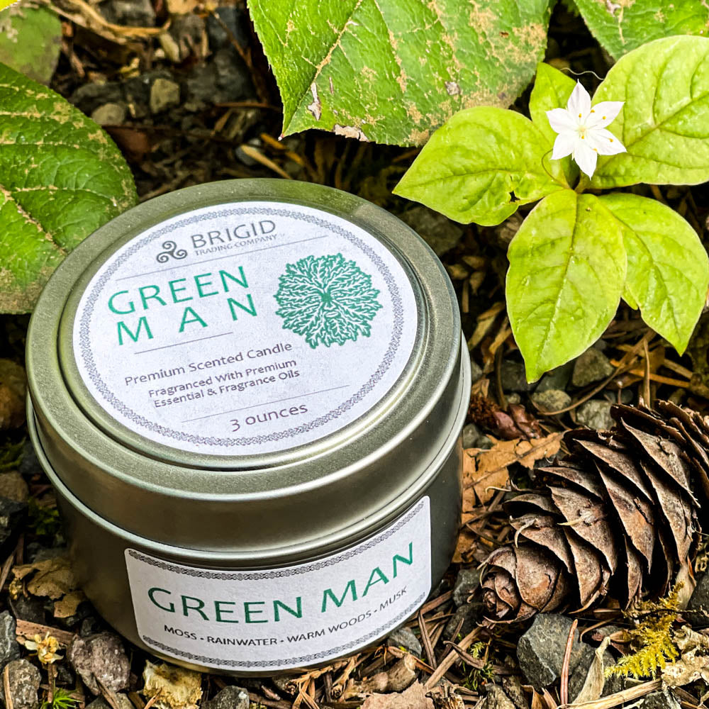 Enchanted Forest Soy Wax Candle - Moss, Rain, and Musk Essence - Korvel
