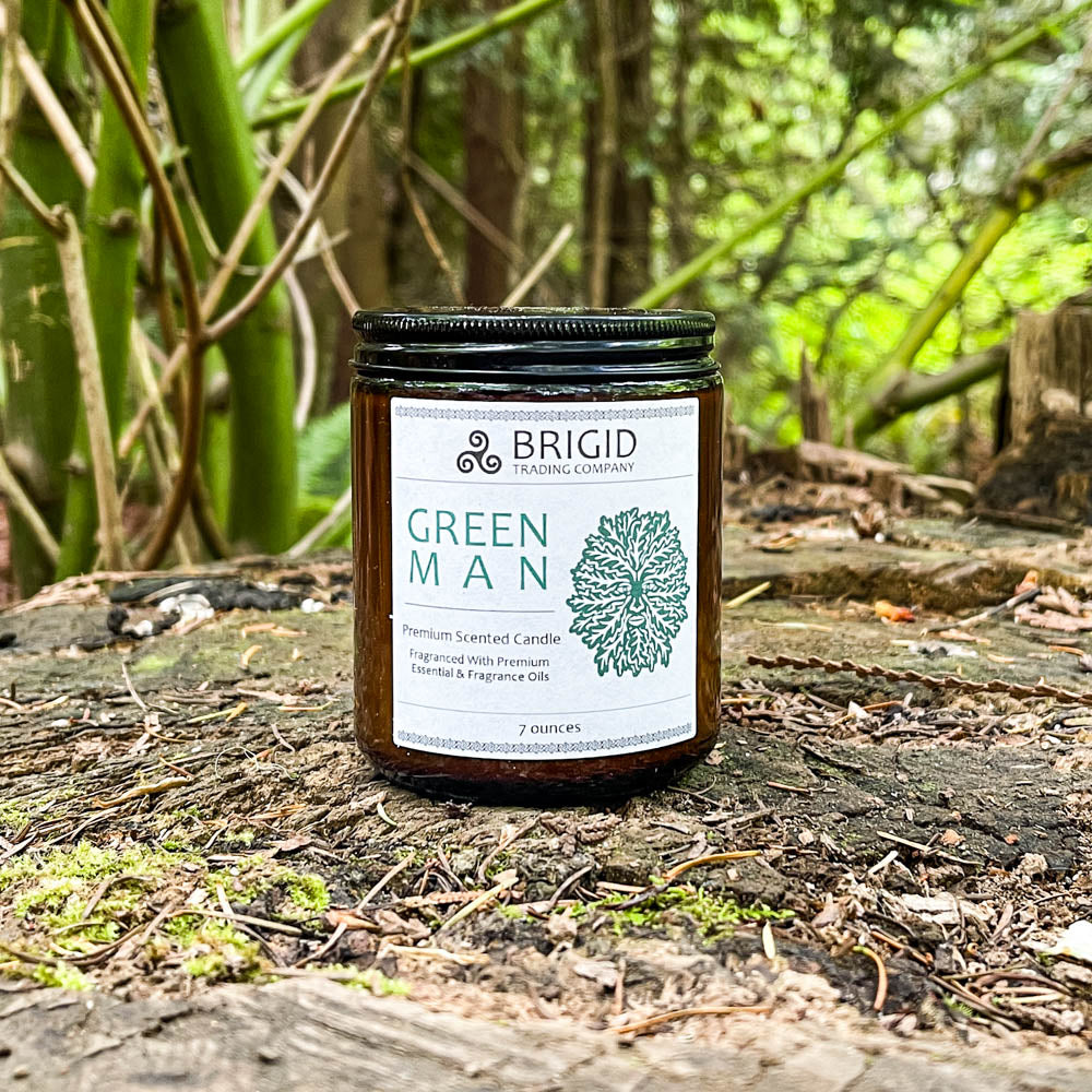 Enchanted Forest Soy Wax Candle - Moss, Rain, and Musk Essence - Korvel