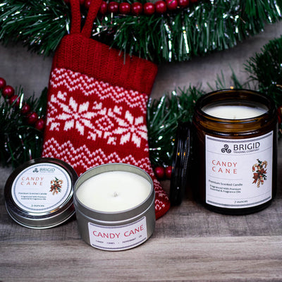 Festive Candy Cane Soy Candle - Invigorating Peppermint Aroma - Korvel