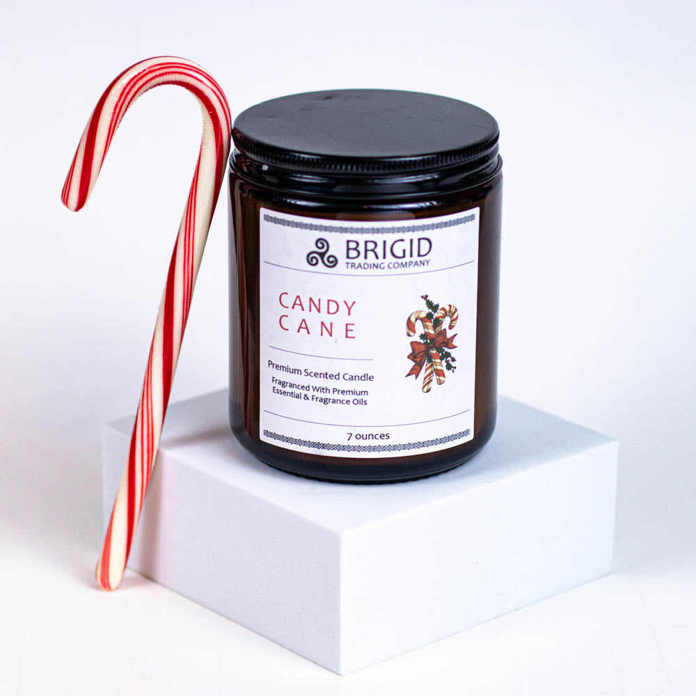 Festive Candy Cane Soy Candle - Invigorating Peppermint Aroma - Korvel