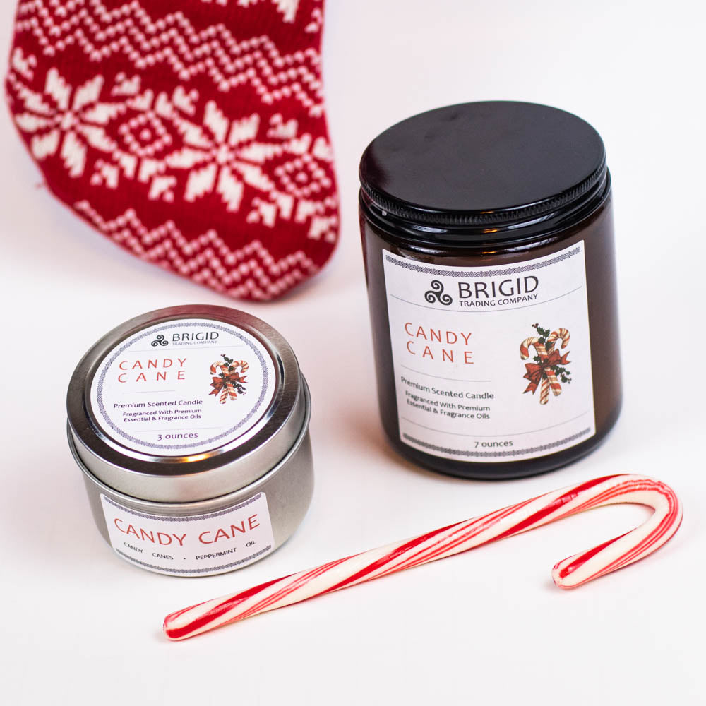 Festive Candy Cane Soy Candle - Invigorating Peppermint Aroma - Korvel