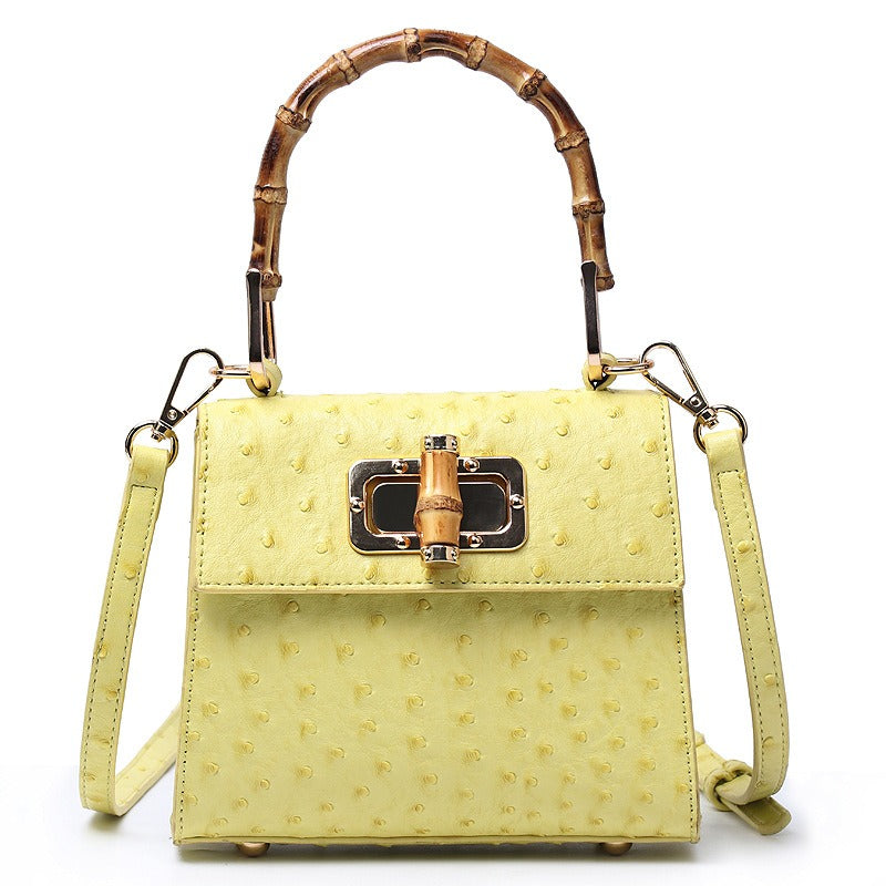 Bolso de Hombro con Hebilla de Patrón de Avestruz