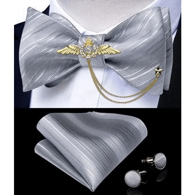 Elegant Gold and Black Pattern Silk Bowtie Set for Men