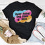 Camiseta de mamá perruna ocupada haciendo caca