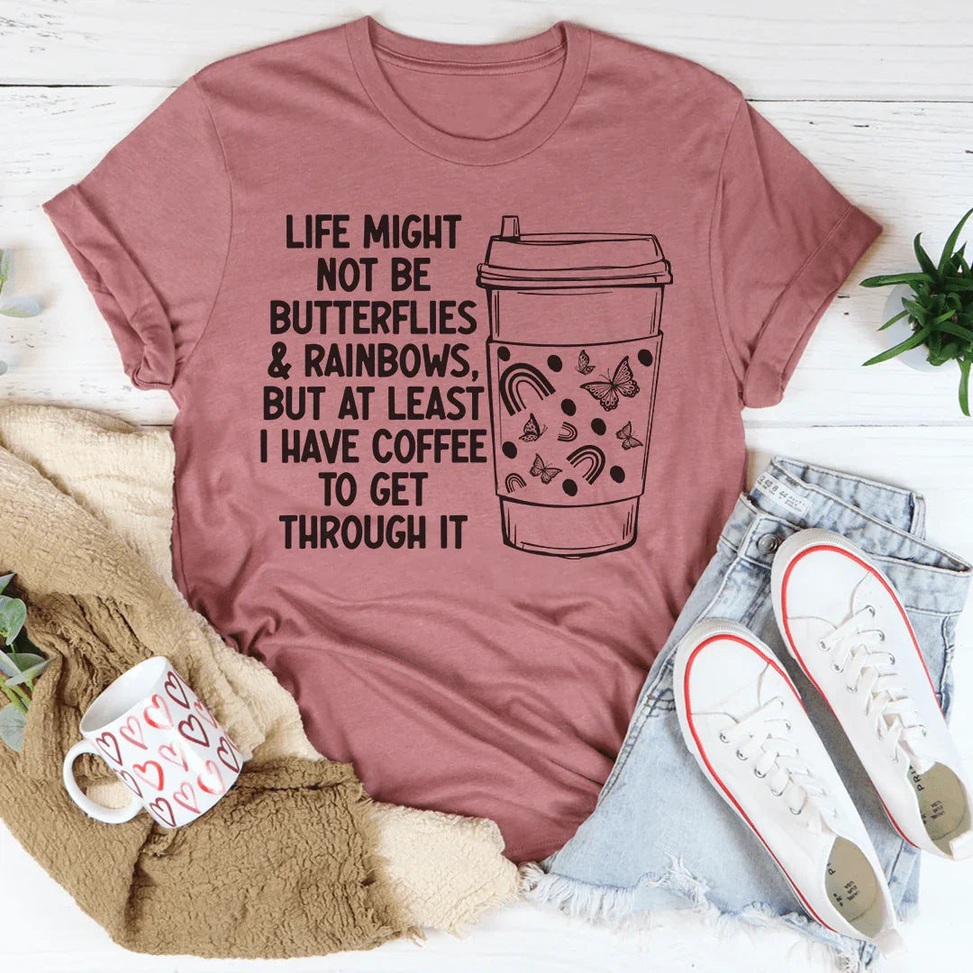 Camiseta de mariposas y arcoíris