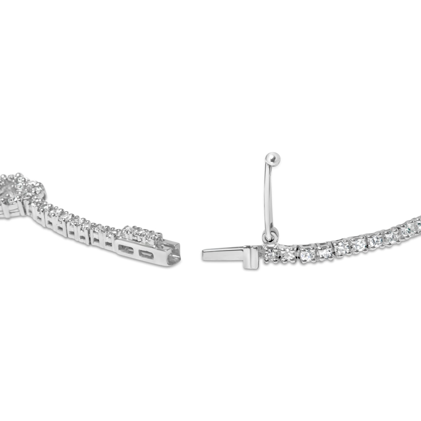 Pulsera de Estación de Corazón de Diamante de Oro Blanco de 14K - 1.5 Cttw