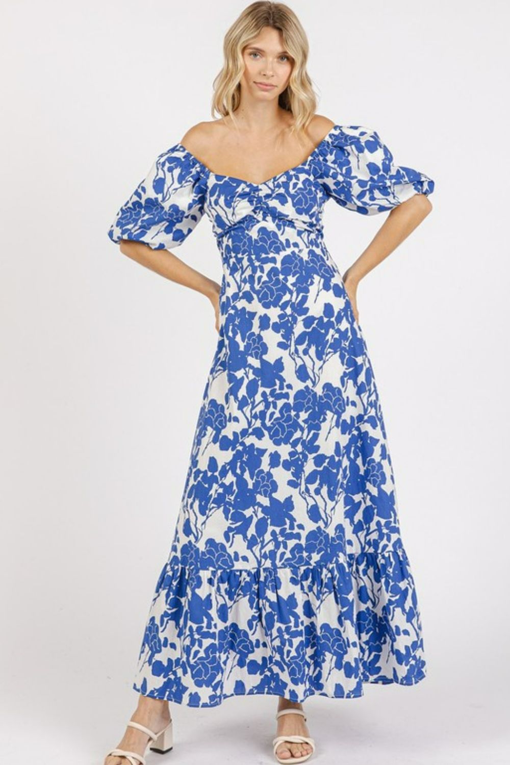 Charming Summer Floral Puff Sleeve Dress with Cutout Back – A Unique Blend of Elegance and Playfulness - Korvel