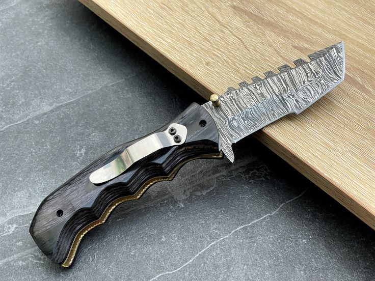 Urban Tactical Folding Knife – 8" Premium Damascus Steel Blade with Pakka Wood Grip - Korvel