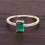 Anillo de Compromiso de Esmeralda Zambiana de 0.59 Quilates y Diamante en Oro Amarillo de 14K