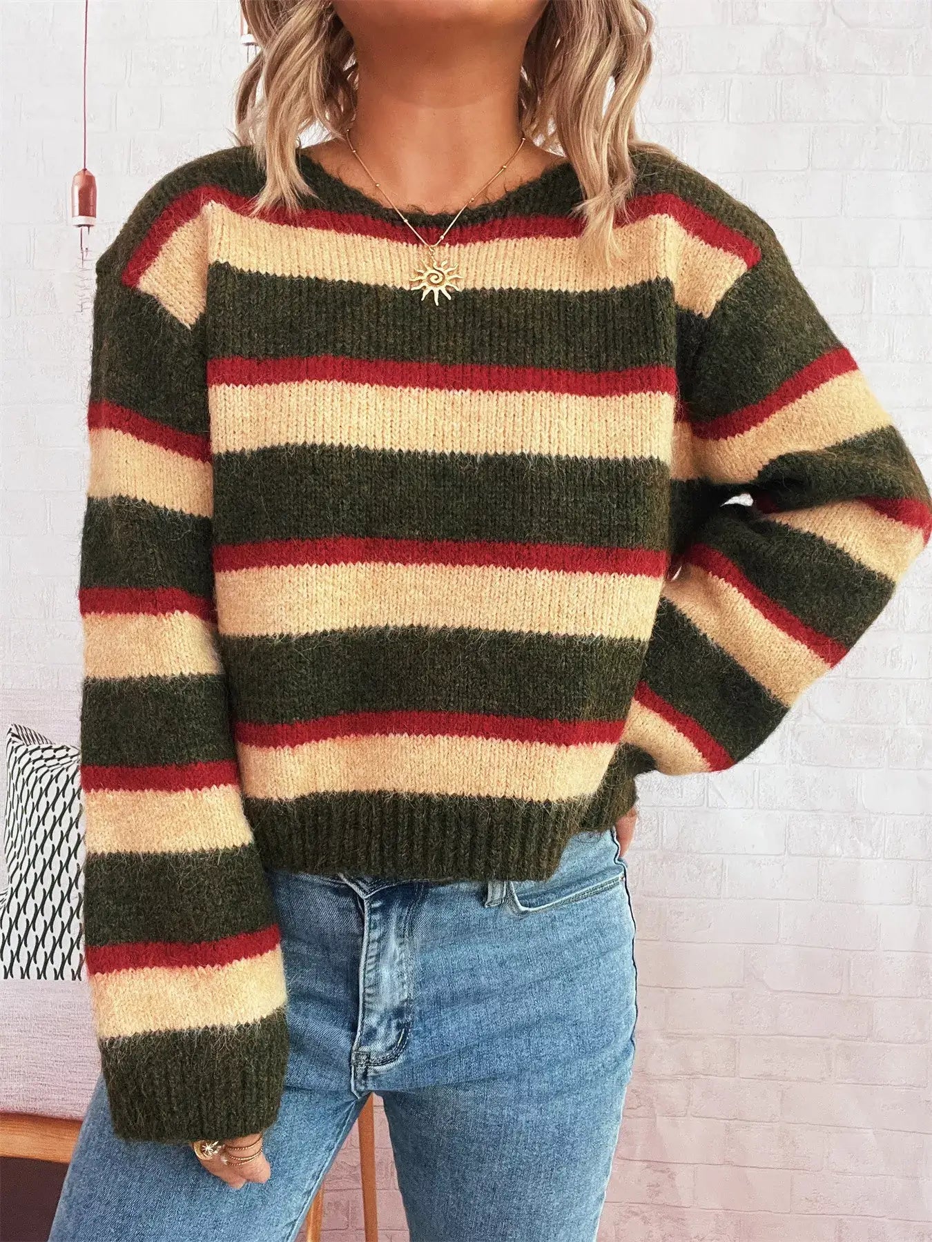 Chic Striped Long Sleeve Sweater with Round Neck - Korvel