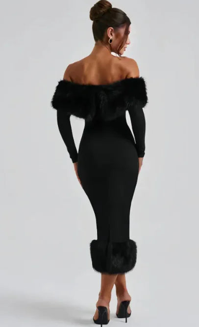 Vestido Ajustado con Cuello de Piel