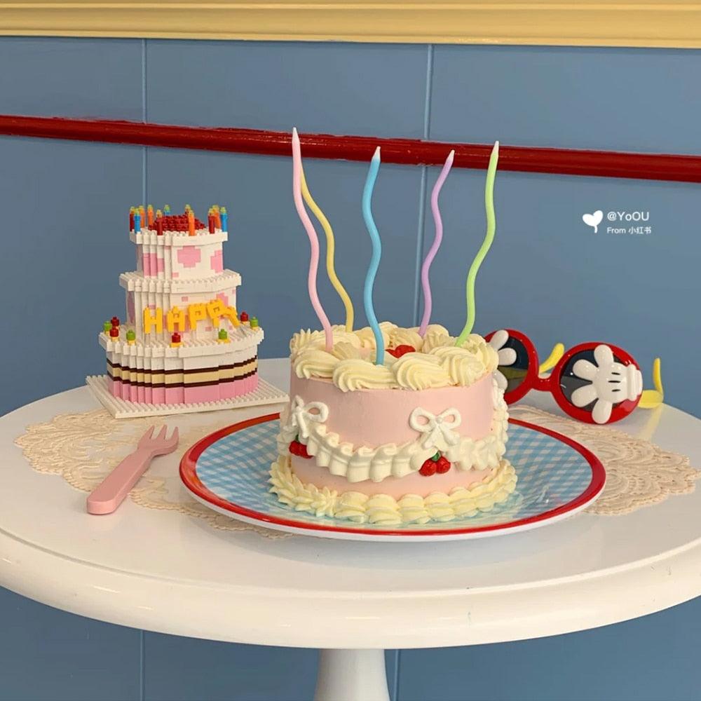 Creative Bear Candle Toppers with Smiley Faces for Birthday Celebrations - Korvel