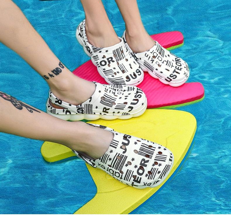 Men's Camouflage Clogs - Lightweight Summer Sandals for Outdoor Fun - Korvel