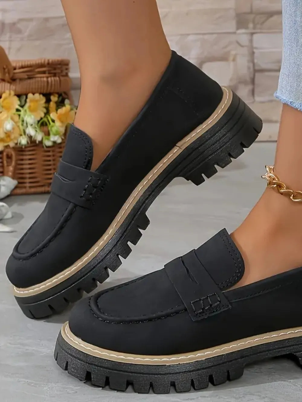 Casual sandblasted British style women's shoes with thick heels and retro design - Korvel