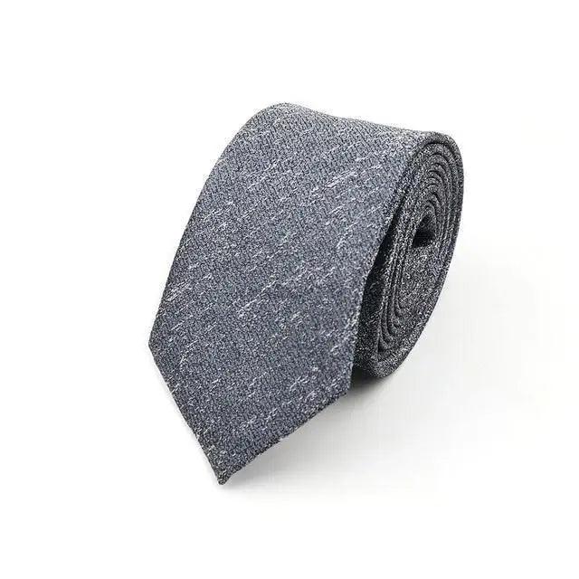 Cravate Fine Décontractée pour Hommes - Design Rayé Élégant