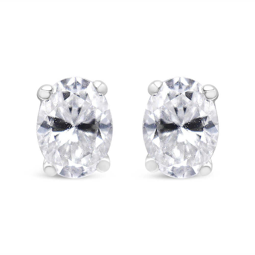 Pendientes de diamante ovalado cultivado en laboratorio de oro blanco de 14K