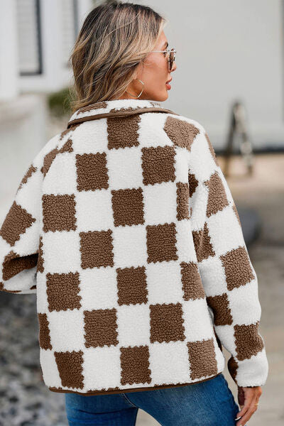 Chaqueta de Teddy de Manga Larga con Botones y Diseño a Cuadros Elegante