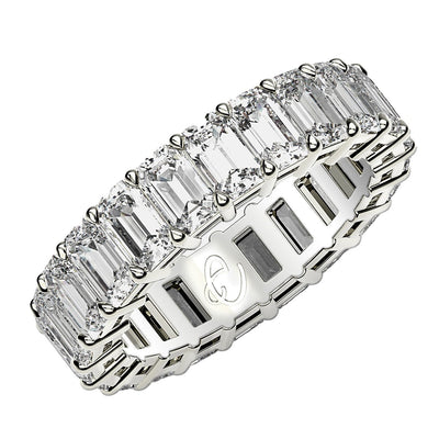 Anillo de Eternidad de Diamante Creado en Laboratorio en Corte Esmeralda en Oro Blanco de 14k