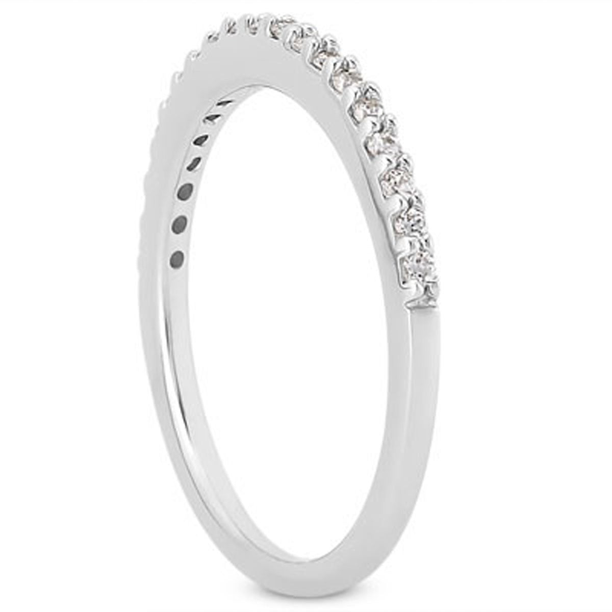 Anillo de boda de diamante de perfil delgado en oro blanco de 14k