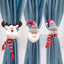 Cortinas de cuadros navideños con sujetadores de Santa y muñeco de nieve